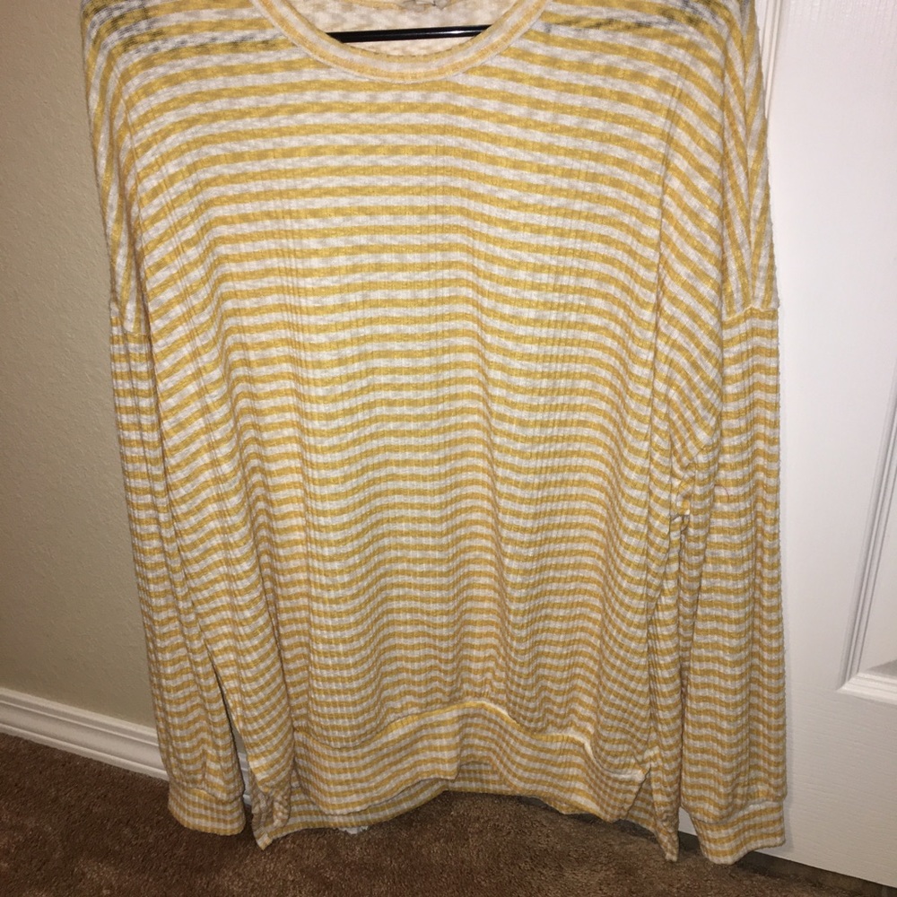 Size medium oversized fit shirt